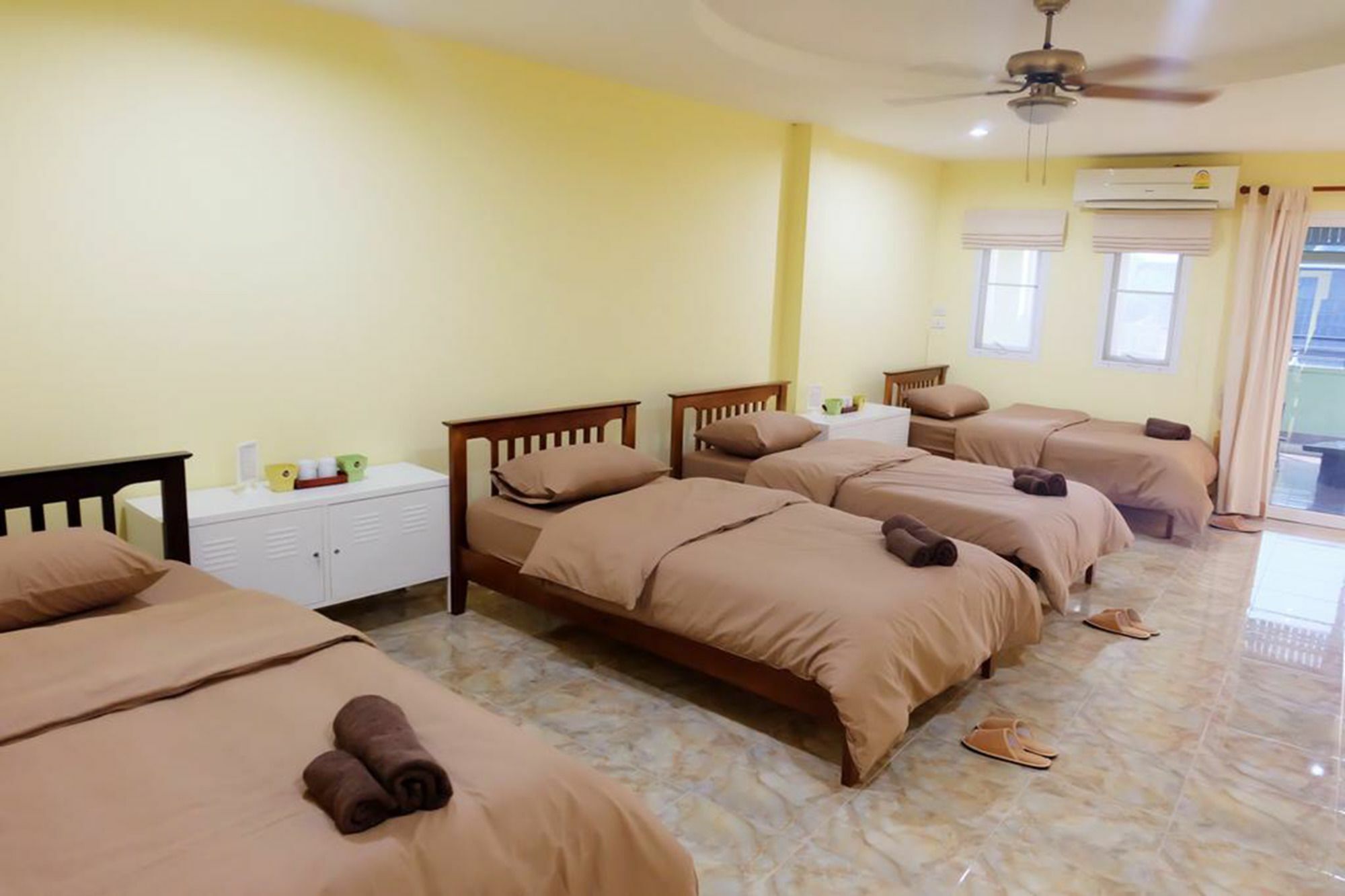 Green House At Trang Guesthouse Exterior photo